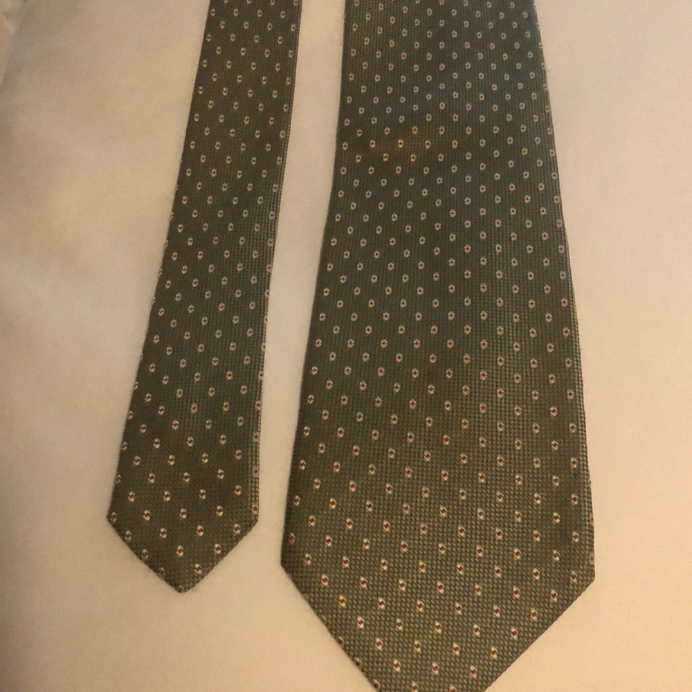 Brioni tie